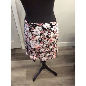 Floral Mini Skirt Rewind Cinched side Size XL Womens Ruffled